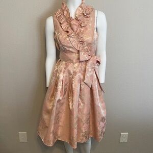 JESSICA HOWARD floral dress. NWT. Size 6P. Elegant. Ruffled neck